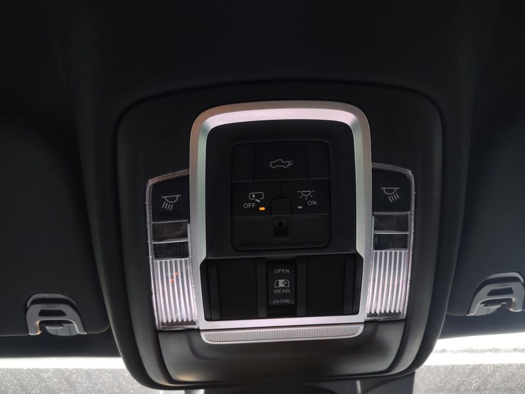 Used 2022 RAM 1500 Laramie w/ Sport Appearance Package image 7