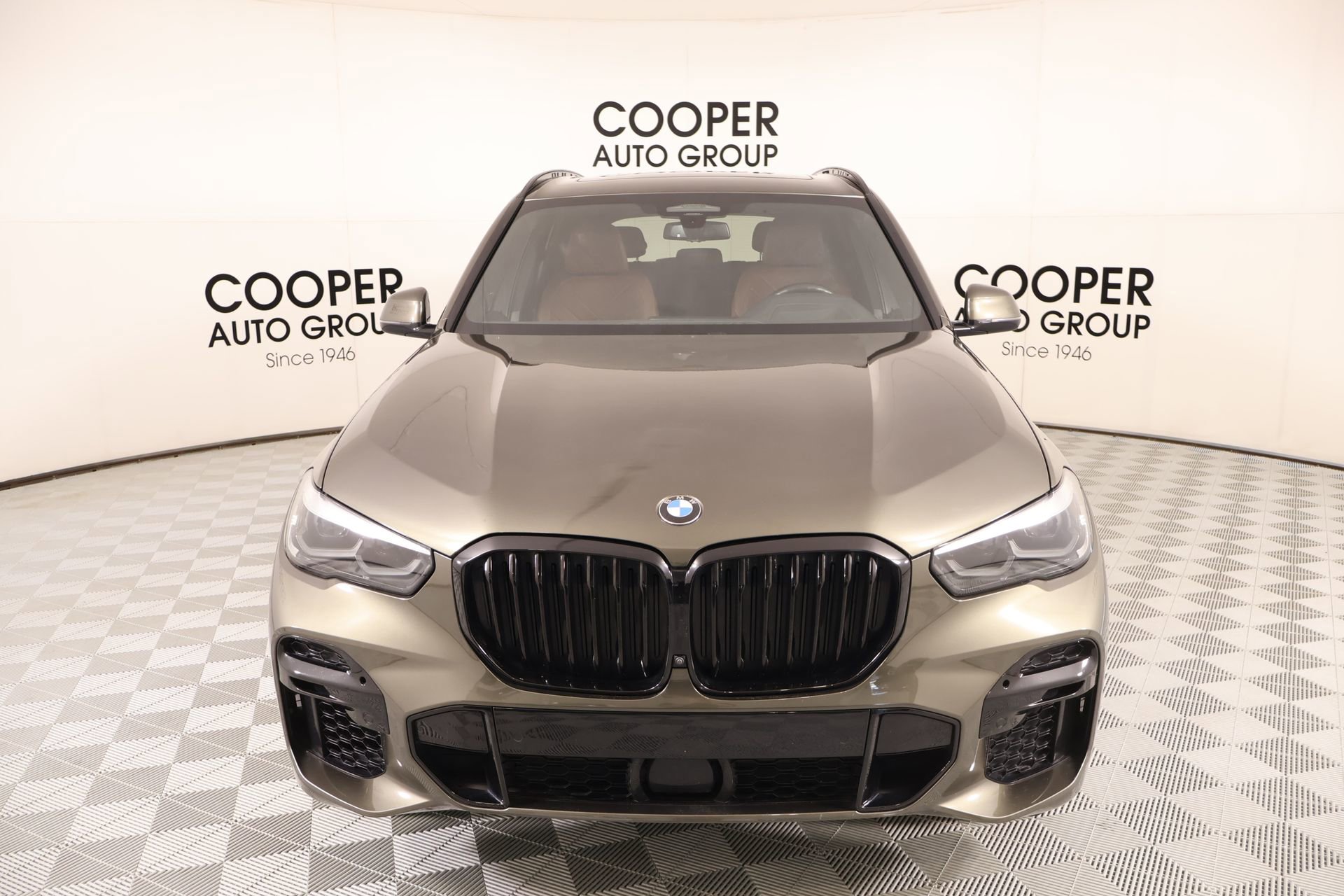 Used 2023 BMW X5 xDrive40i w/ M Sport Package AWD/4WD image 10