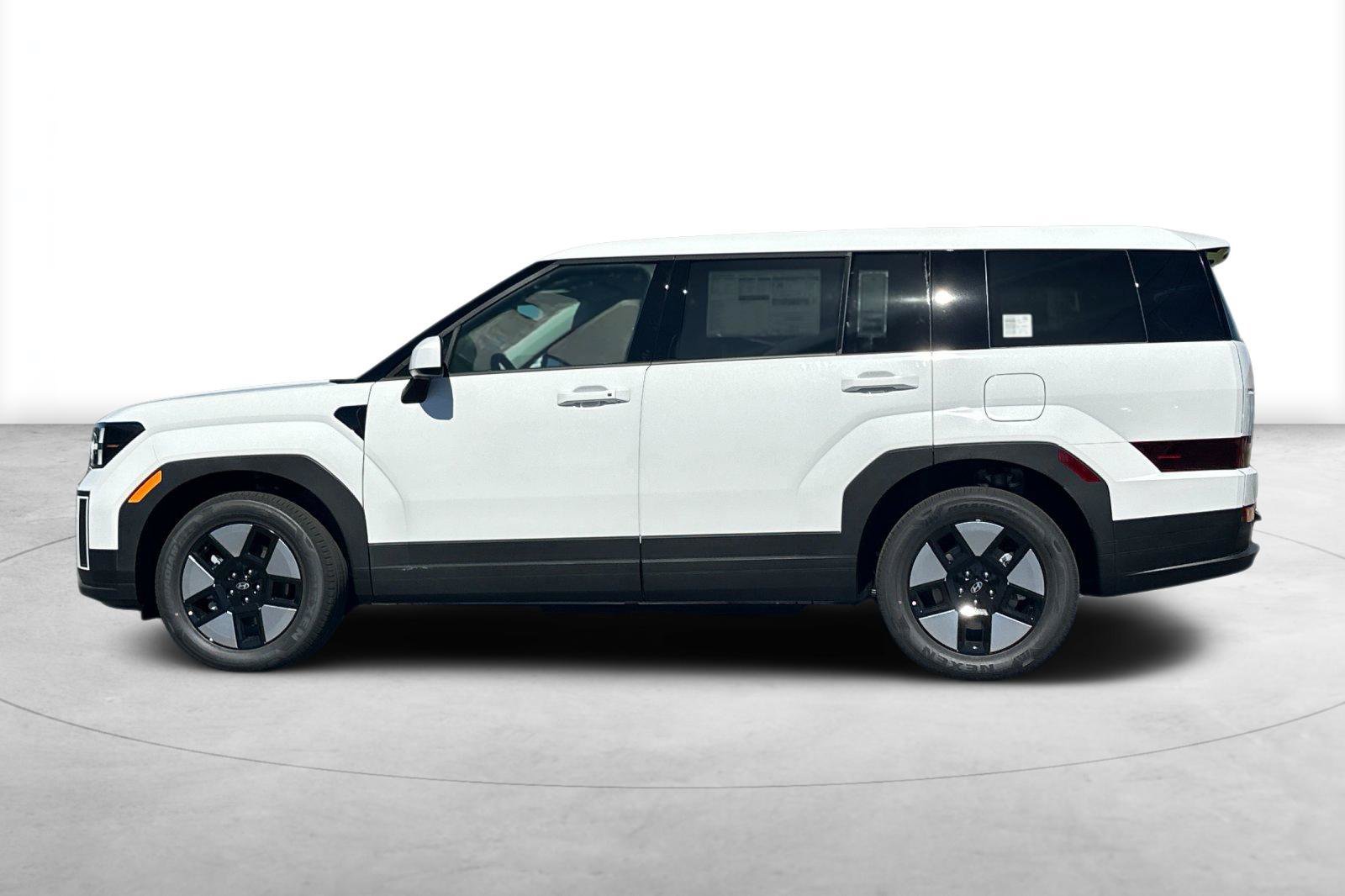 New 2026 Hyundai Santa Fe SE FWD image 3