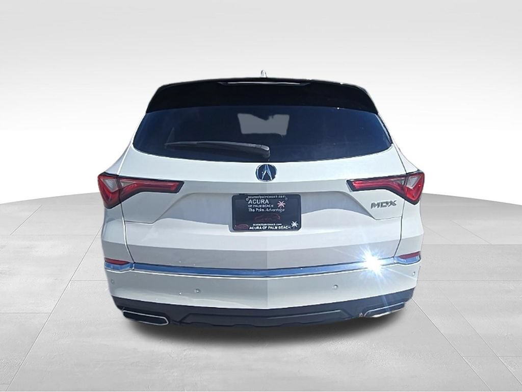 Used 2024 Acura MDX w/ Technology Package FWD image 4
