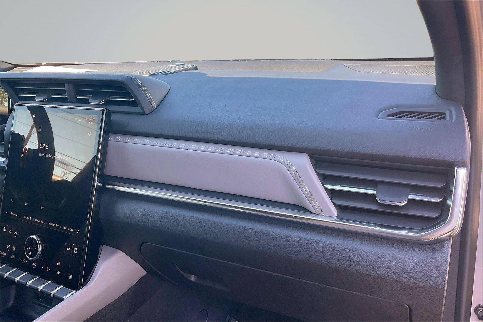 Used 2026 GMC Terrain Elevation FWD image 17