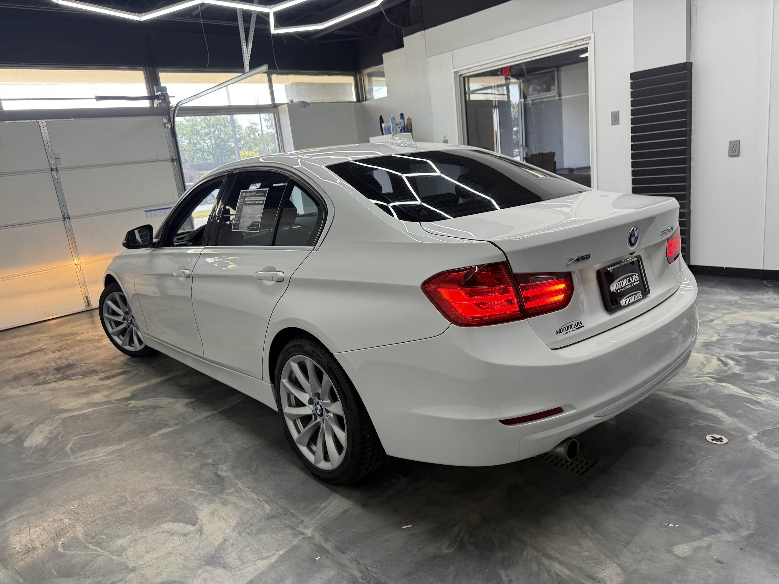 Used 2014 BMW 320i xDrive Sedan AWD/4WD image 7