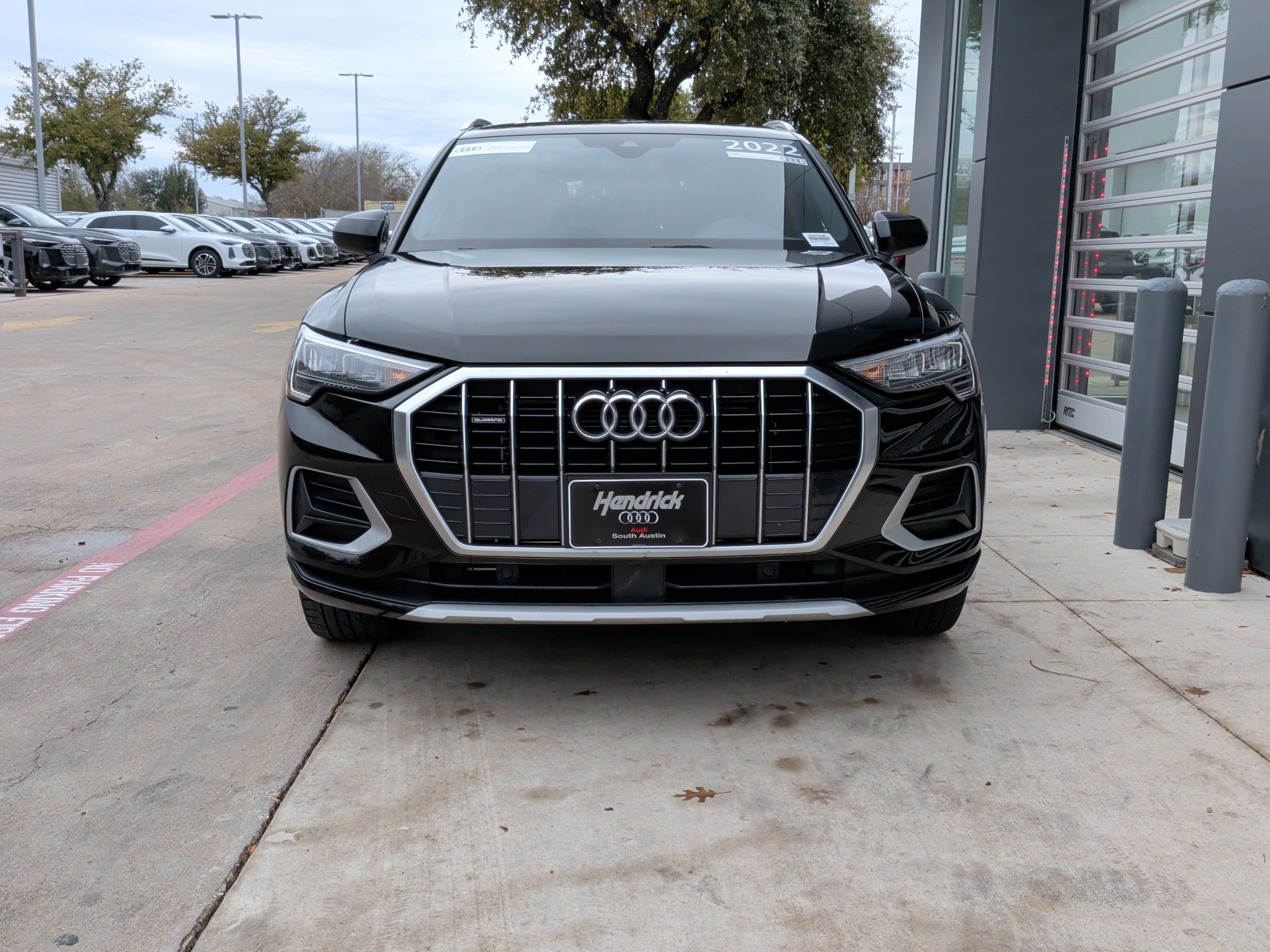 Certified 2022 Audi Q3 2.0T Premium w/ Convenience Package image 3