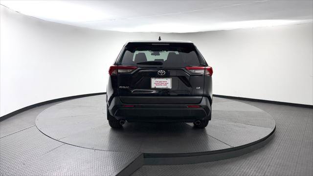 Used 2024 Toyota RAV4 LE FWD image 7