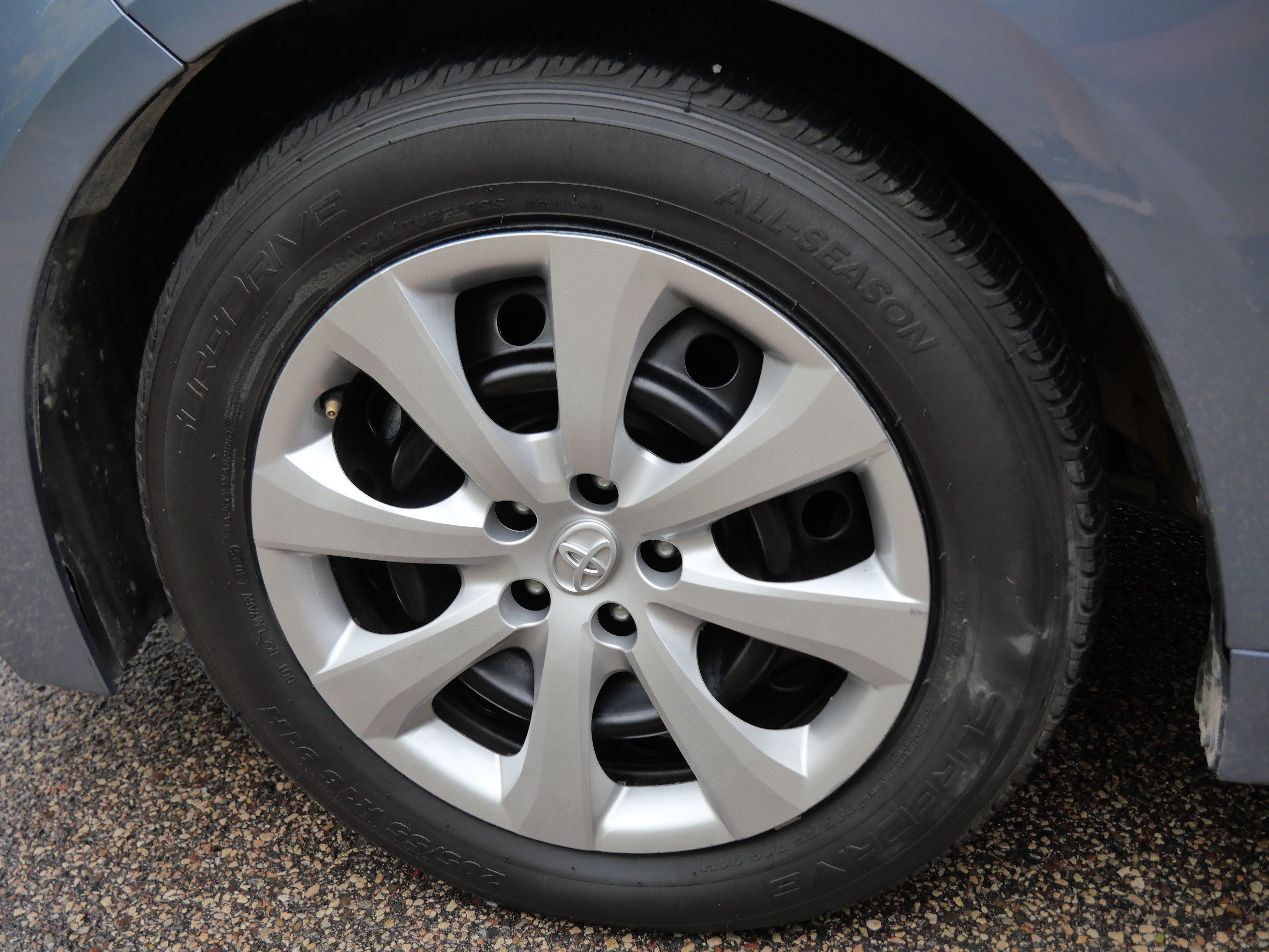 Certified 2025 Toyota Corolla LE FWD image 16