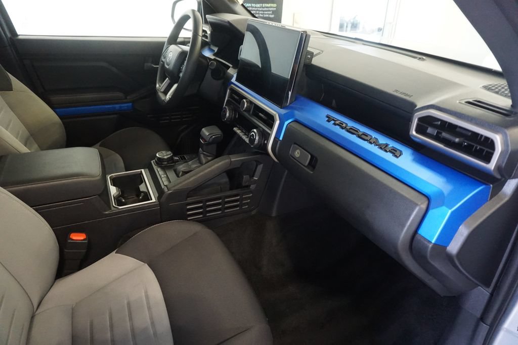 Certified 2025 Toyota Tacoma TRD Off-Road AWD/4WD image 23