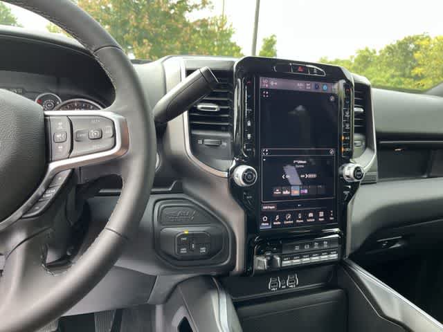 New 2026 RAM 3500 Big Horn AWD/4WD image 15