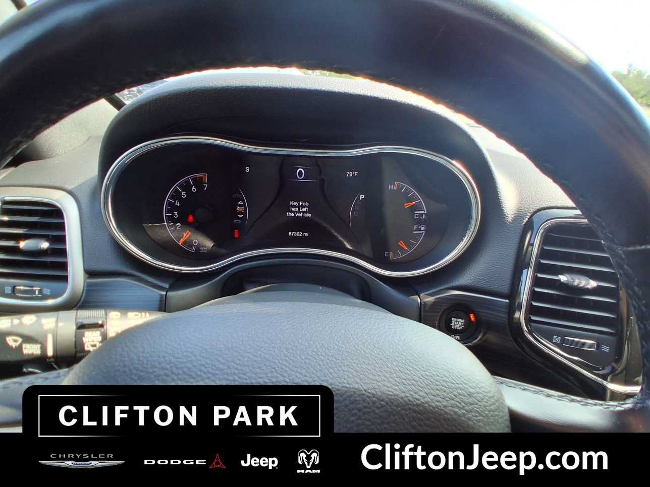 Used 2021 Jeep Grand Cherokee Laredo X AWD/4WD image 21