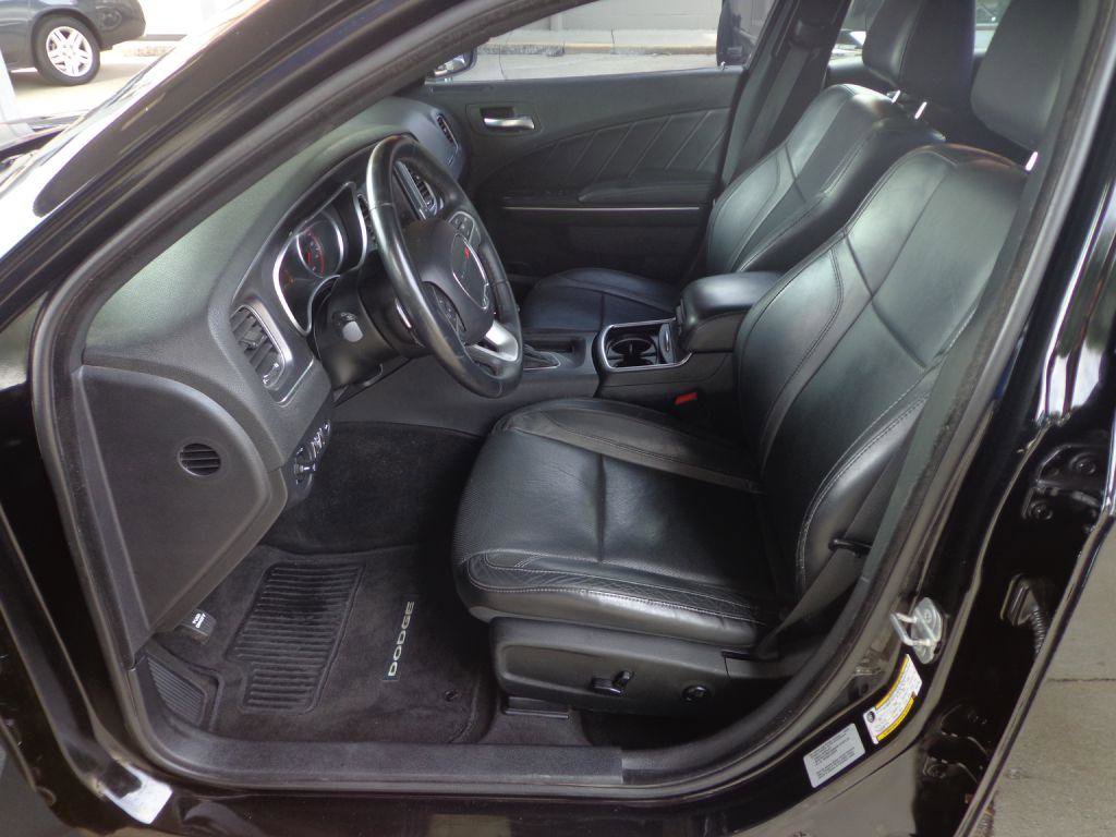 Used 2015 Dodge Charger SXT w/ AWD Plus Group image 13