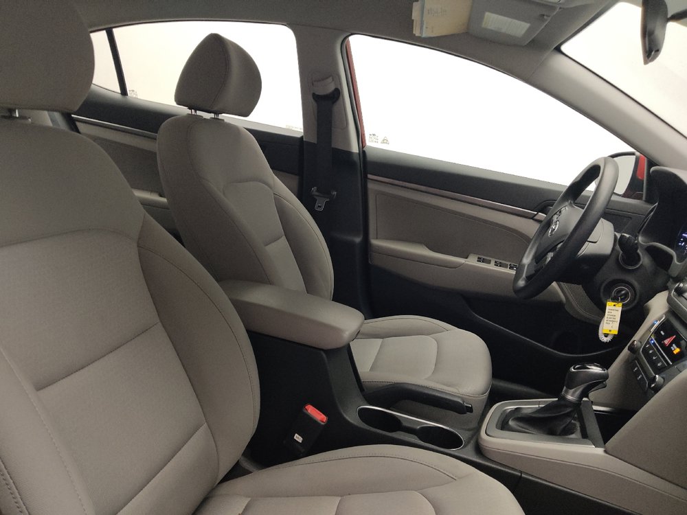 Used 2018 Hyundai Elantra SE FWD image 21