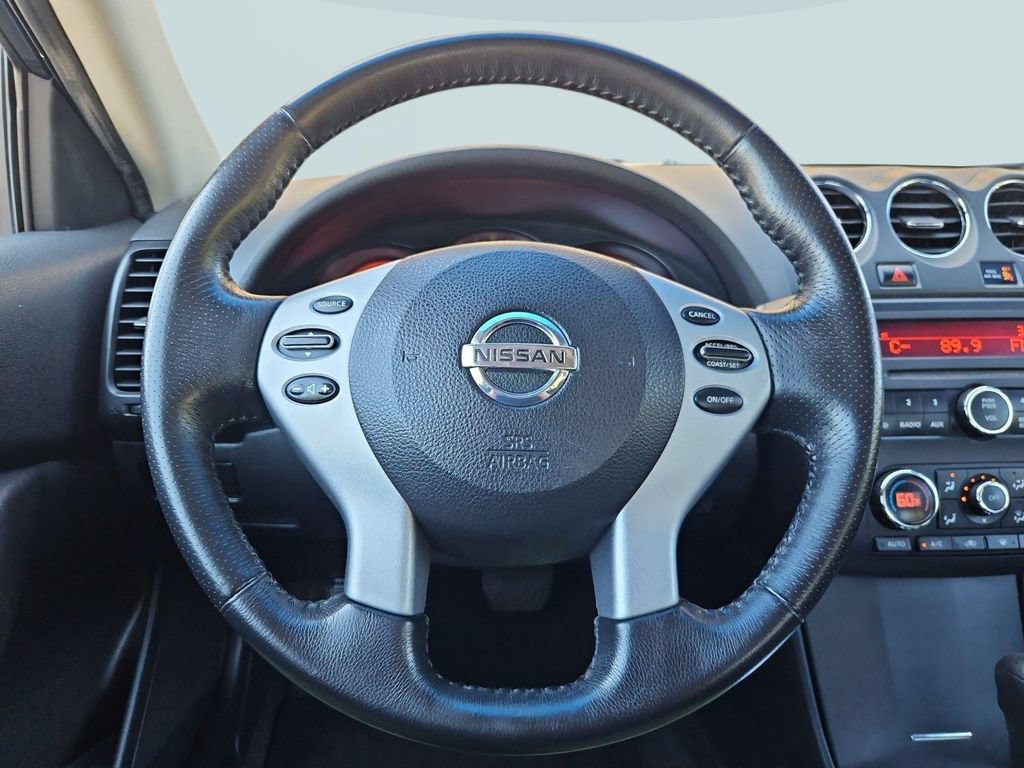 Used 2009 Nissan Altima Hybrid Sedan w/ Convenience Pkg FWD image 14