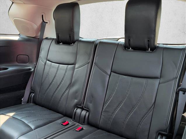 Used 2013 INFINITI JX35 AWD w/ Premium Pkg image 23
