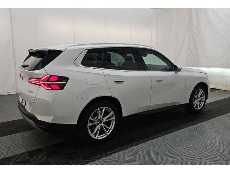 Used 2025 BMW X3 xDrive30i AWD/4WD image 6