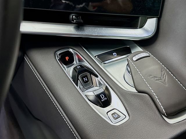 Used 2024 Chevrolet Corvette Stingray Coupe w/ Z51 Performance Package image 18