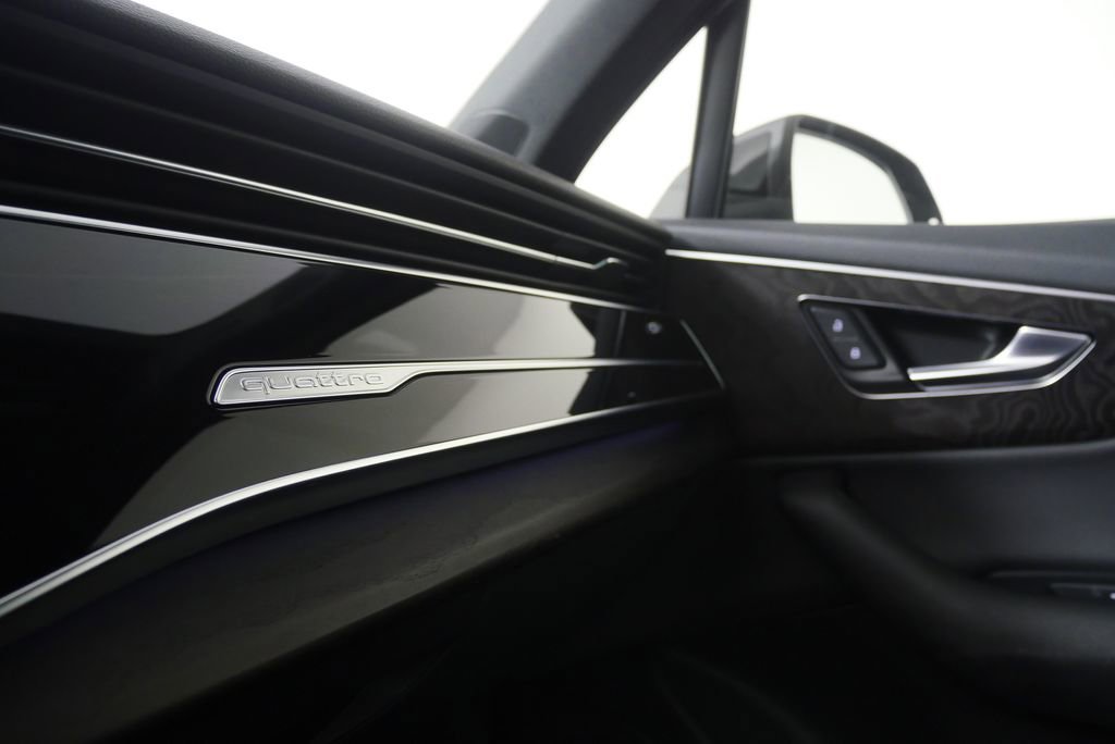 Used 2020 Audi Q7 3.0T Premium Plus w/ Premium Plus Package image 30