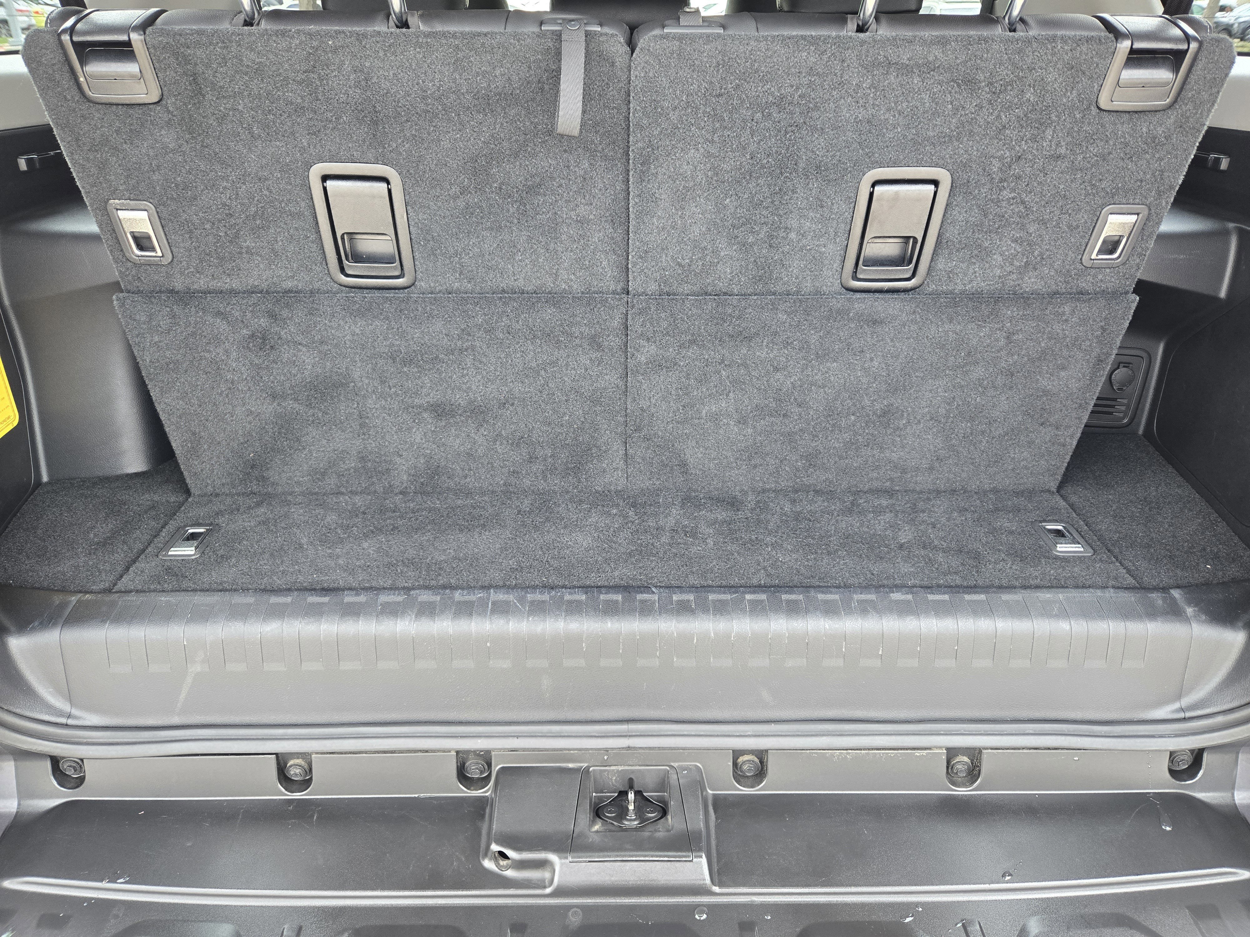 Used 2022 Toyota 4Runner SR5 Premium w/ Moonroof Package AWD/4WD image 32