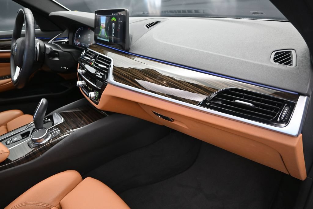 Certified 2023 BMW 530i w/ Convenience Package RWD image 24