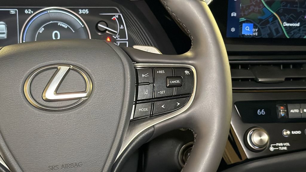 Used 2025 Lexus ES 300h w/ Premium Package image 19