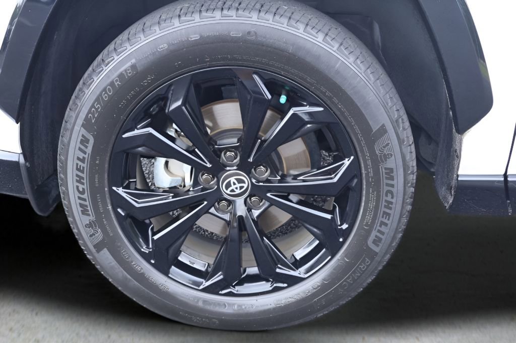 Certified 2023 Toyota RAV4 SE w/ Convenience Package image 28