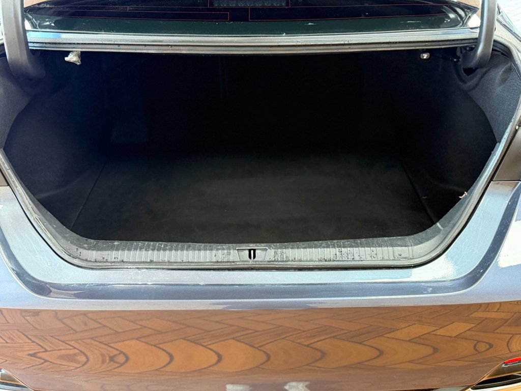 Used 2021 Toyota Avalon XLE FWD image 21