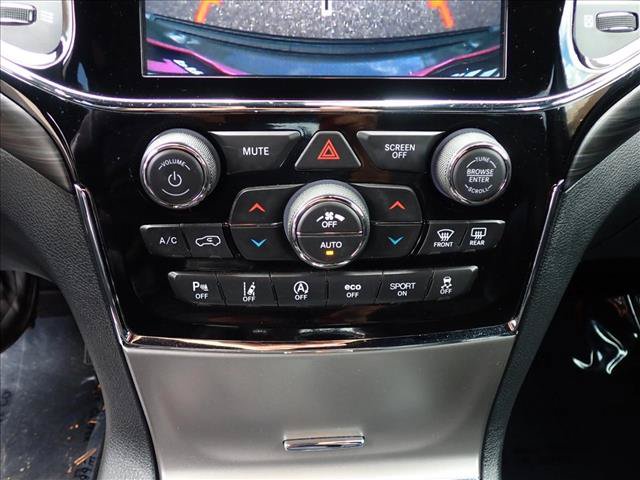 Used 2020 Jeep Grand Cherokee Altitude AWD/4WD image 20