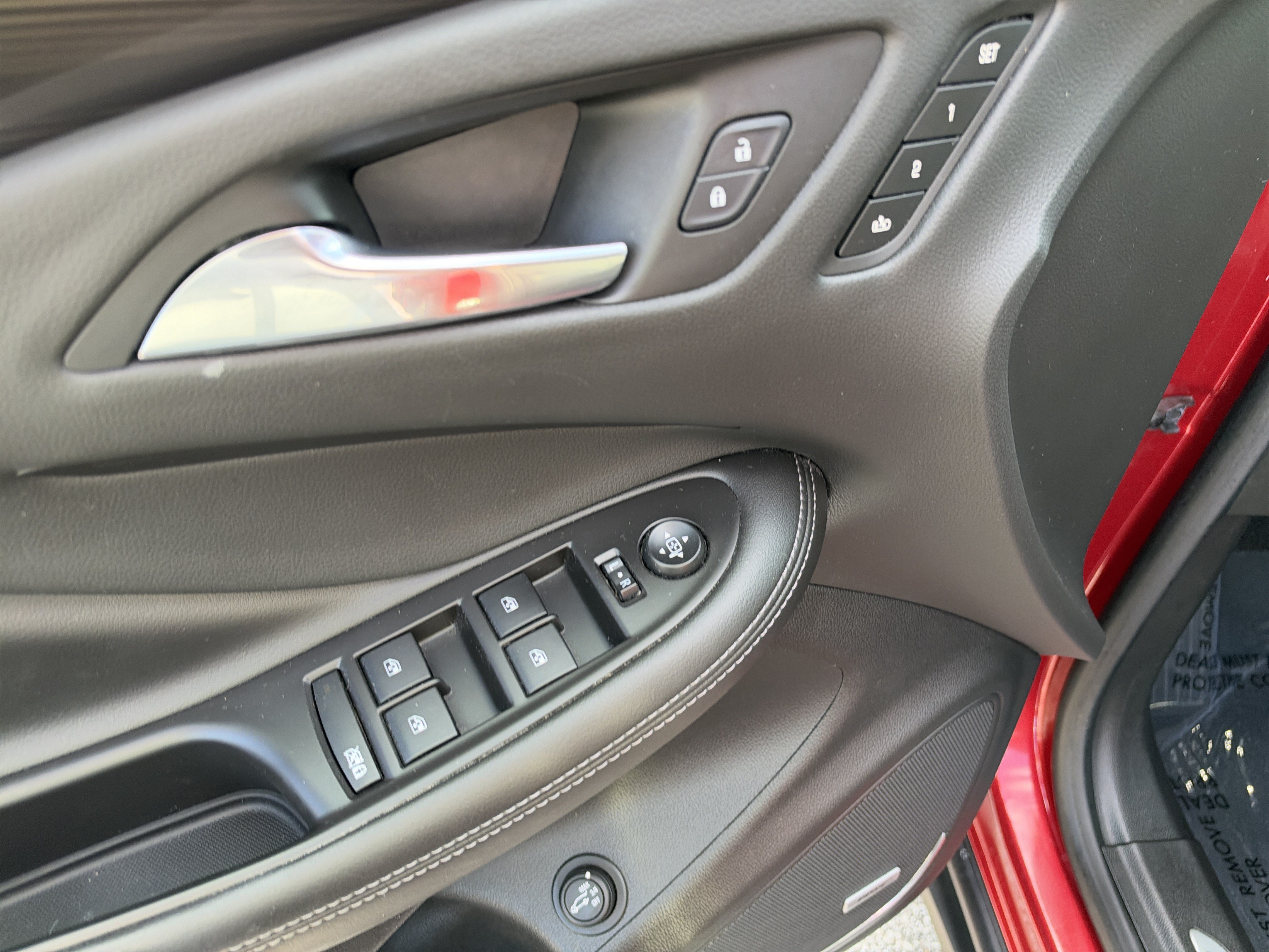 Used 2019 Buick Envision Premium AWD/4WD image 10