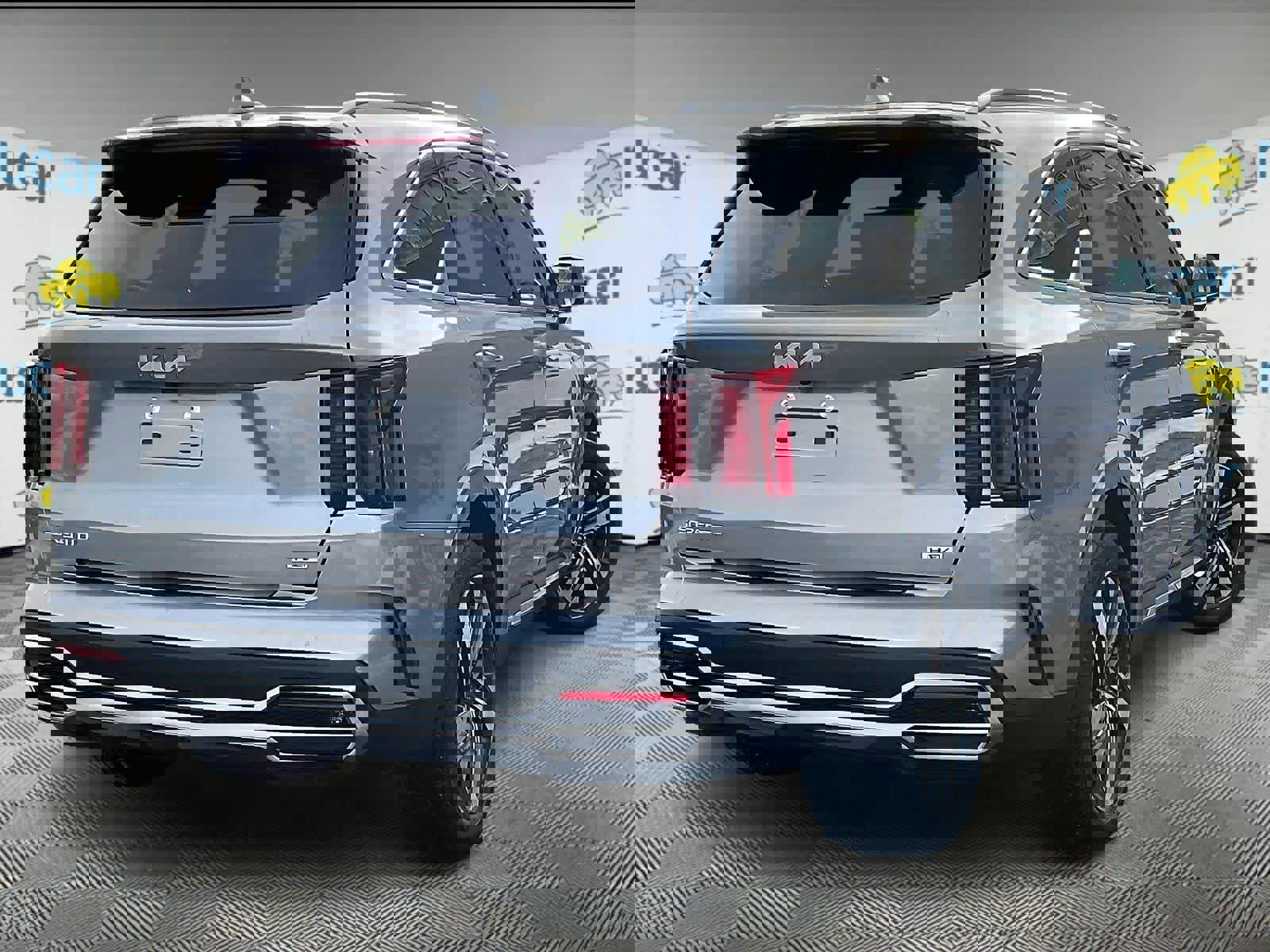 Used 2023 Kia Sorento EX w/ Panoramic Sunroof Package image 6