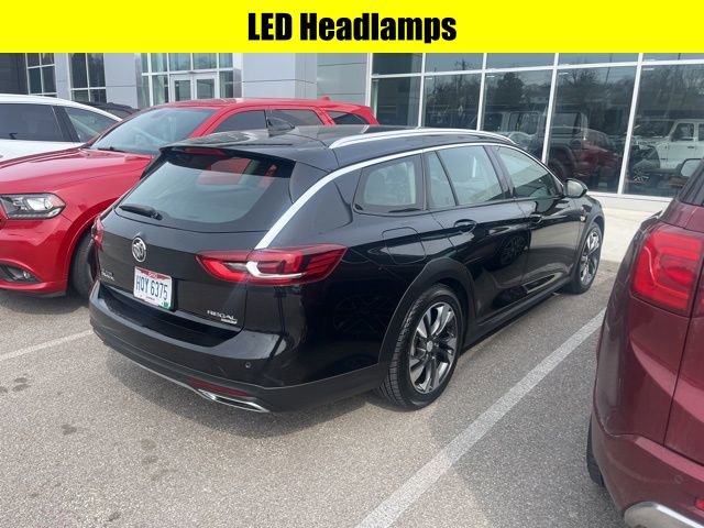 Used 2018 Buick Regal Preferred w/ Sights and Sounds Package image 16