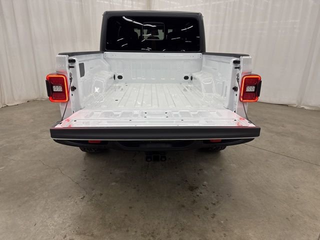 New 2026 Jeep Gladiator Rubicon w/ Steel Power Dome Hood Package AWD/4WD image 25