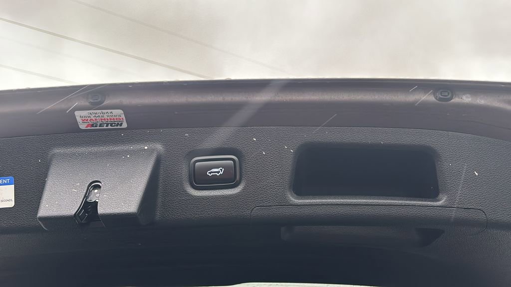 Used 2020 Hyundai Santa Fe SEL w/ Convenience + Premium Package image 36