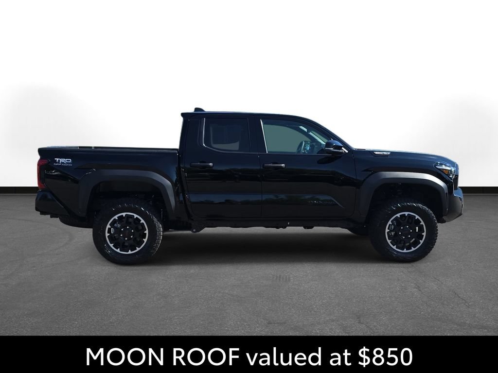 Used 2025 Toyota Tacoma TRD Off-Road w/ TRD Off Road Upgrade Package AWD/4WD image 5