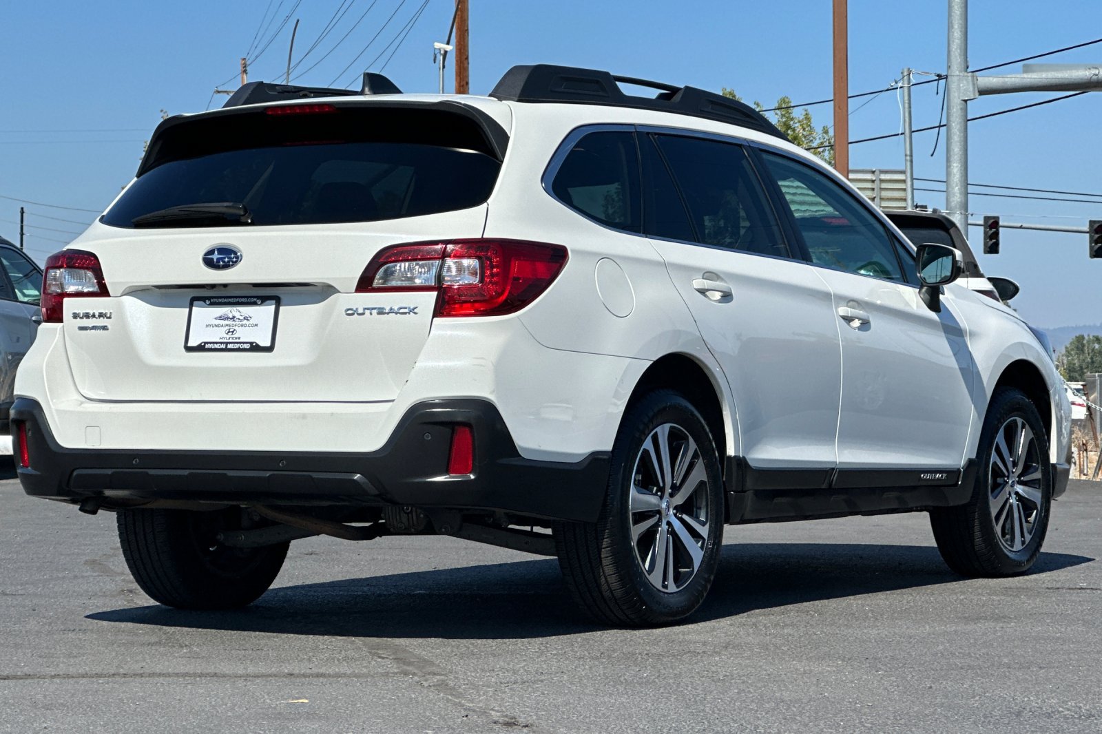 Used 2019 Subaru Outback 2.5i Limited AWD/4WD image 4