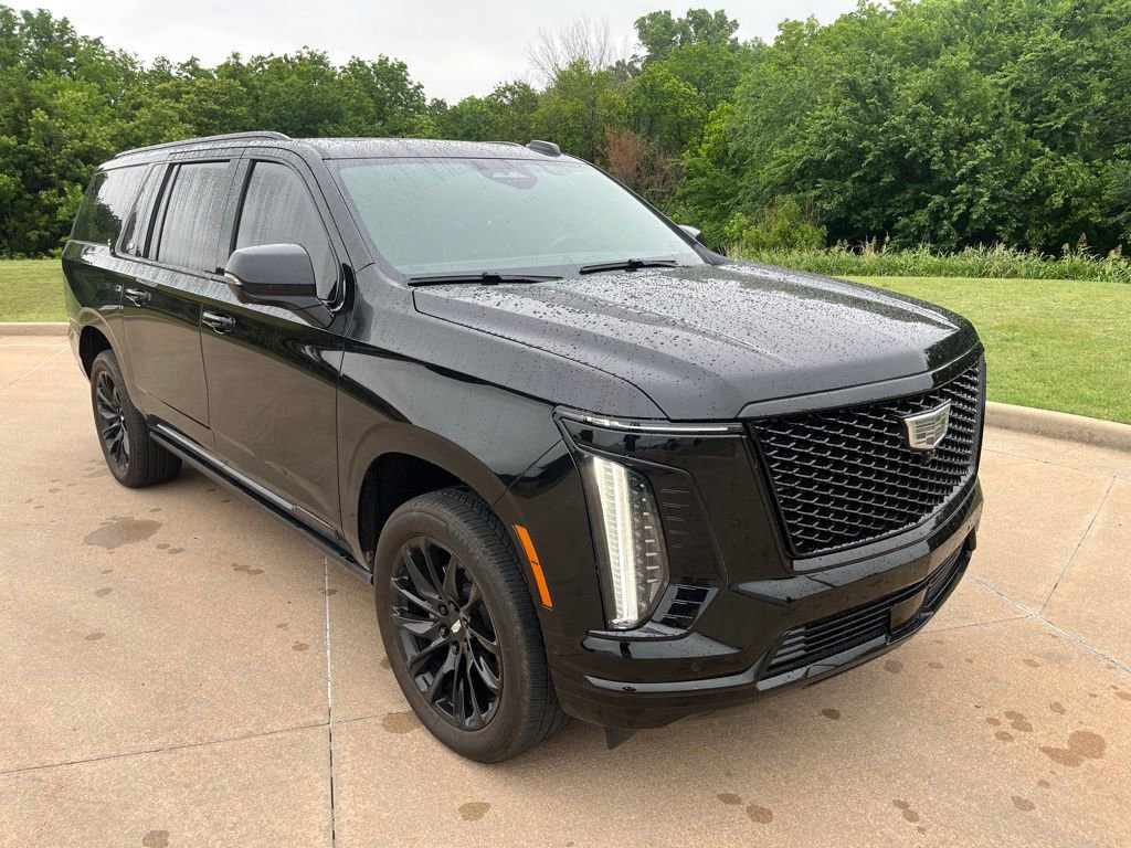 Certified 2025 Cadillac Escalade ESV Sport w/ Touring Package AWD/4WD image 7