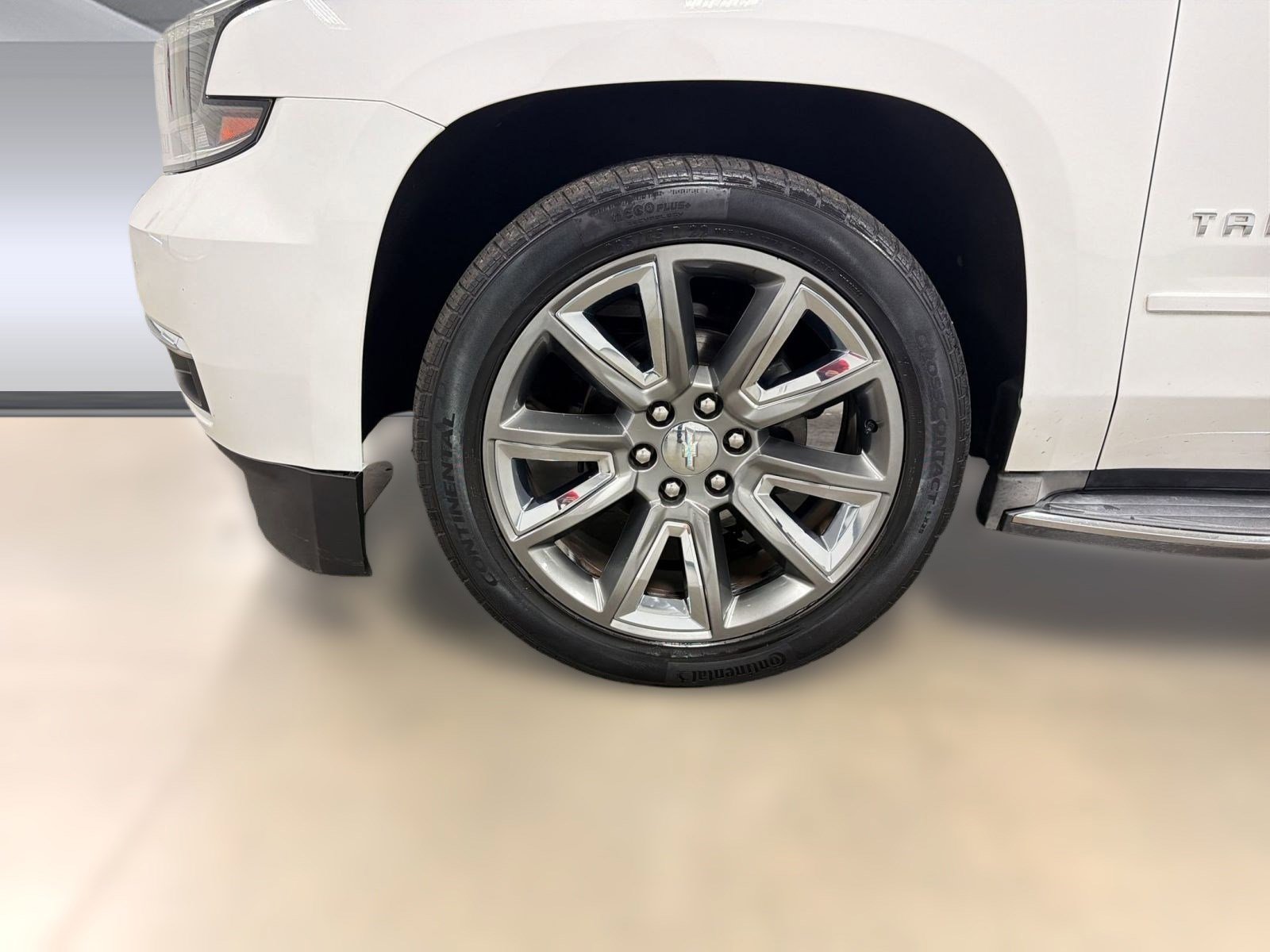 Used 2015 Chevrolet Tahoe LTZ AWD/4WD image 12