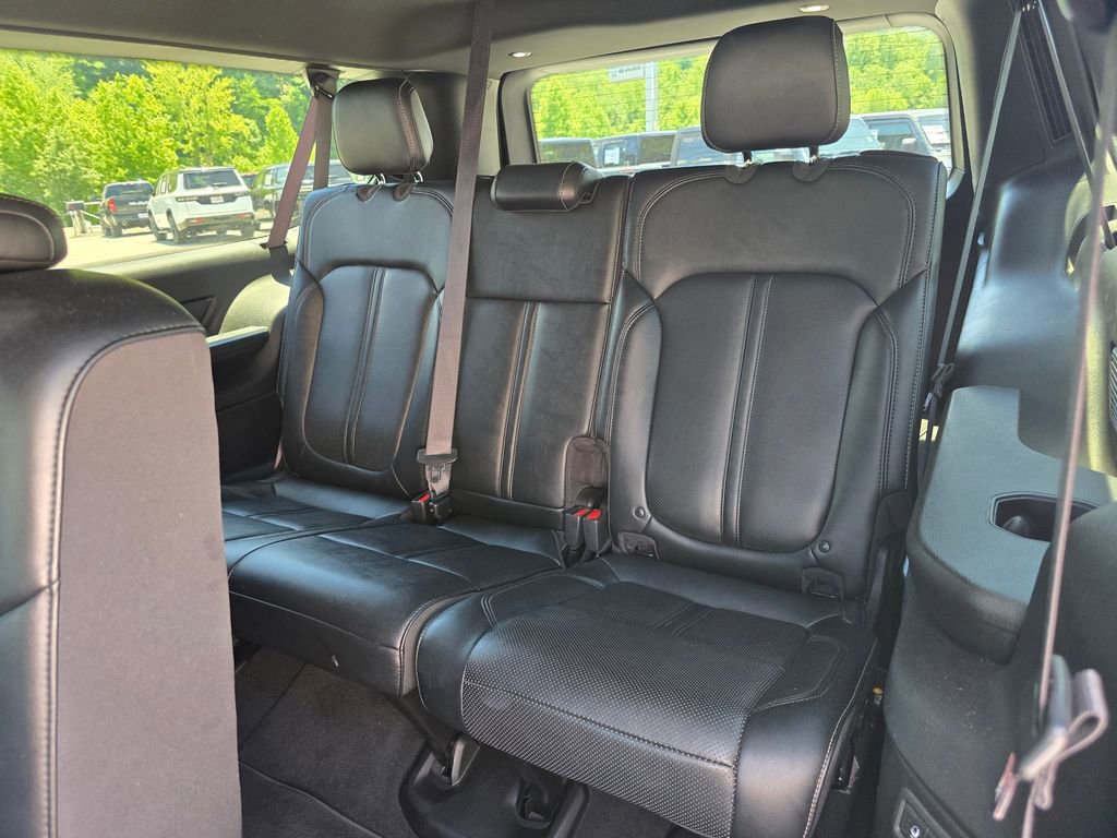 Used 2024 Jeep Wagoneer L Series II w/ Flexible Seating Group AWD/4WD image 11