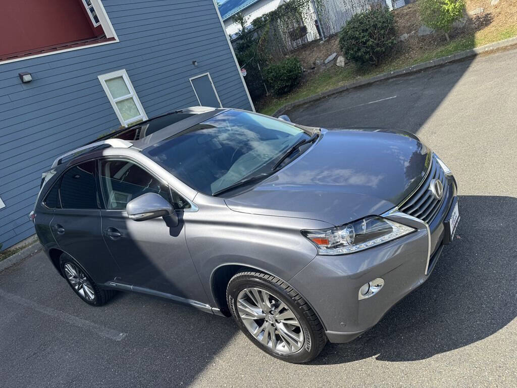 Used 2013 Lexus RX 450h AWD w/ Navigation Pkg image 10