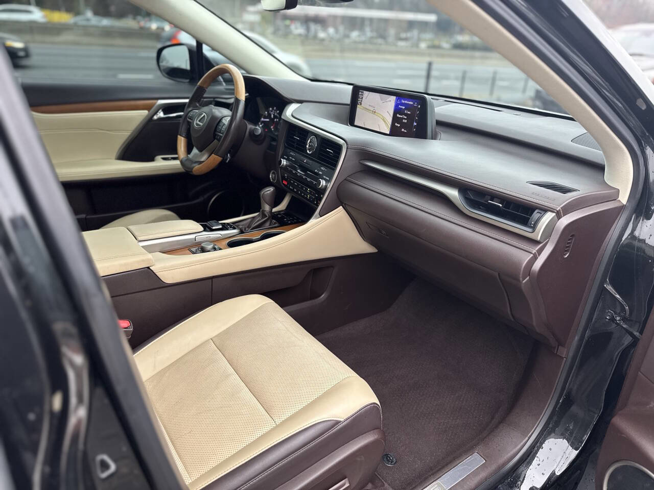 Used 2019 Lexus RX 350 FWD w/ Navigation Package image 17