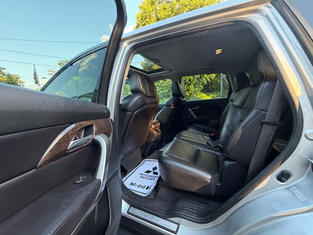 Used 2011 Acura MDX w/ Technology Package AWD/4WD image 26
