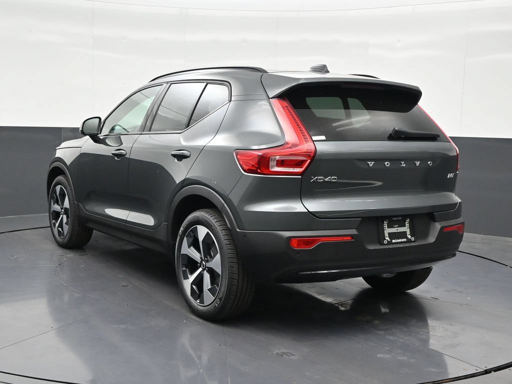 New 2026 Volvo XC40 B5 Plus w/ Climate Package AWD/4WD image 3