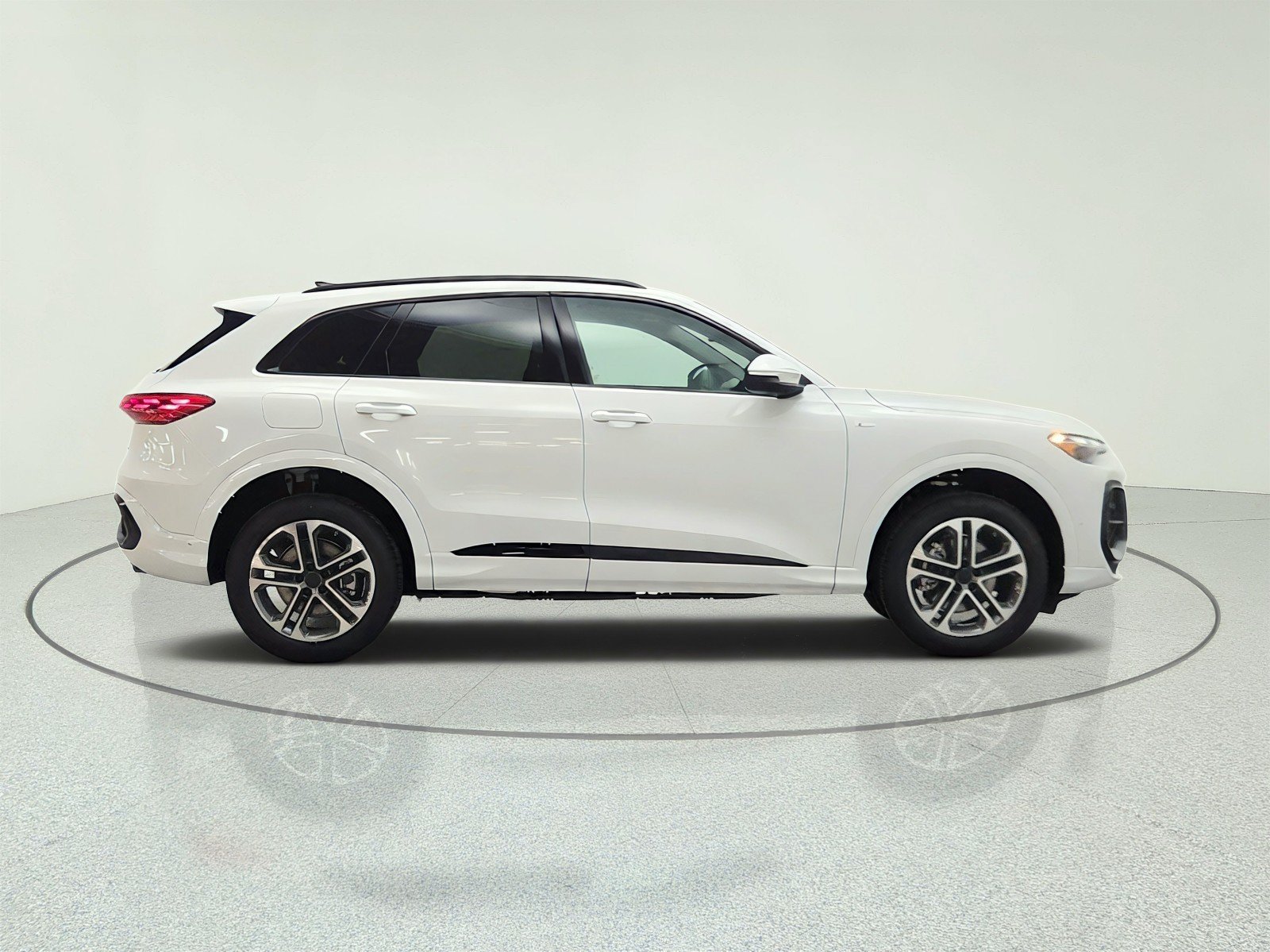 New 2026 Audi Q5 2.0T AWD/4WD image 4