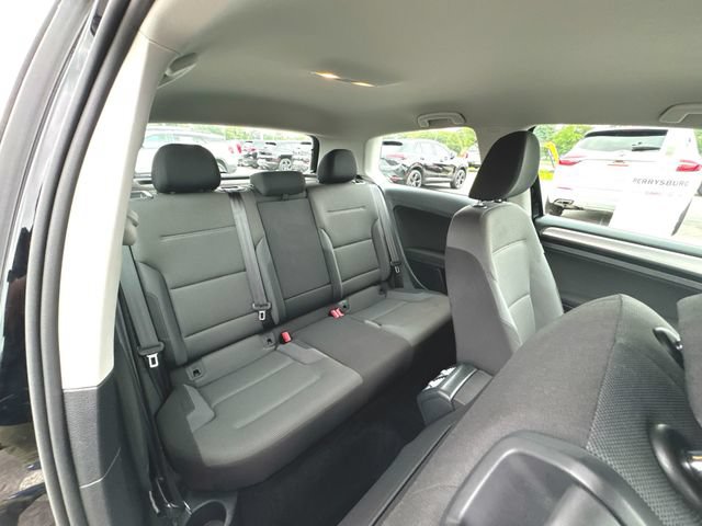 Used 2016 Volkswagen Golf 2-Door FWD image 24