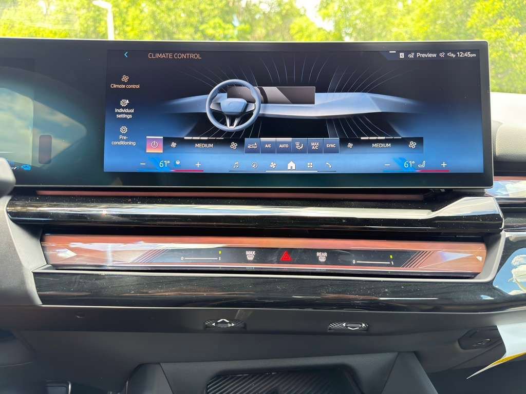 New 2026 BMW 550e xDrive AWD/4WD image 20