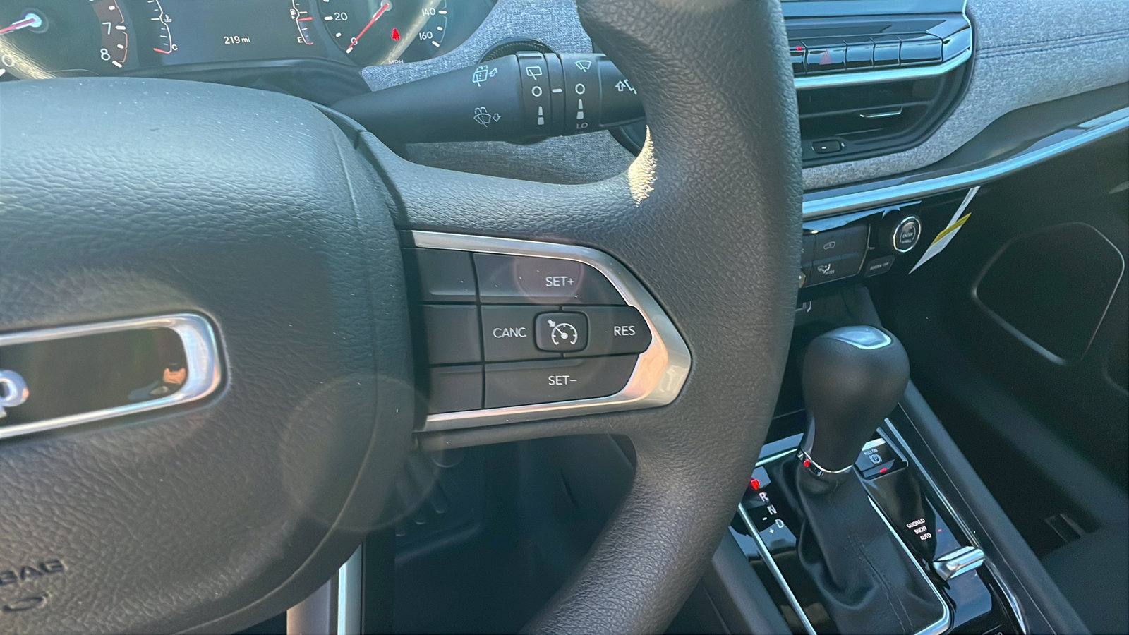 Certified 2025 Jeep Compass Sport image 27