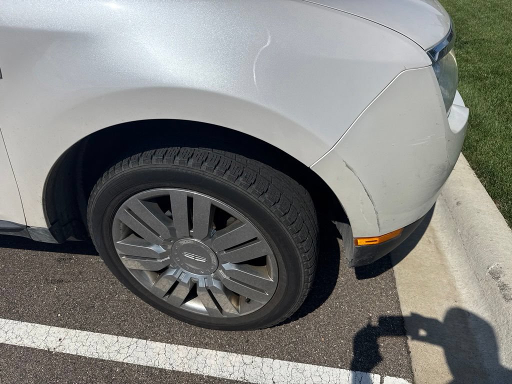 Used 2009 Lincoln MKX 2WD image 4