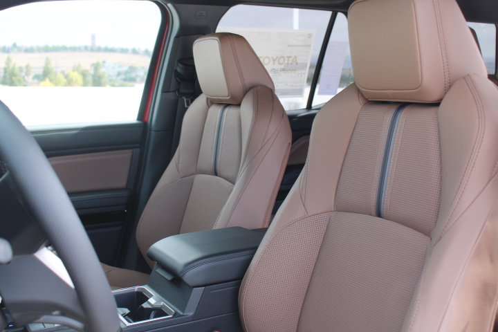 New 2026 Toyota 4Runner Limited AWD/4WD image 13