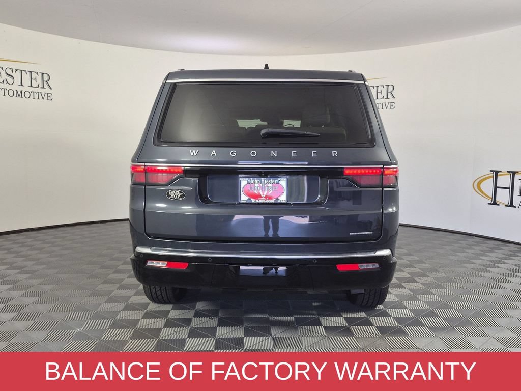 Certified 2024 Jeep Wagoneer Series II w/ Flexible Seating Group AWD/4WD image 5