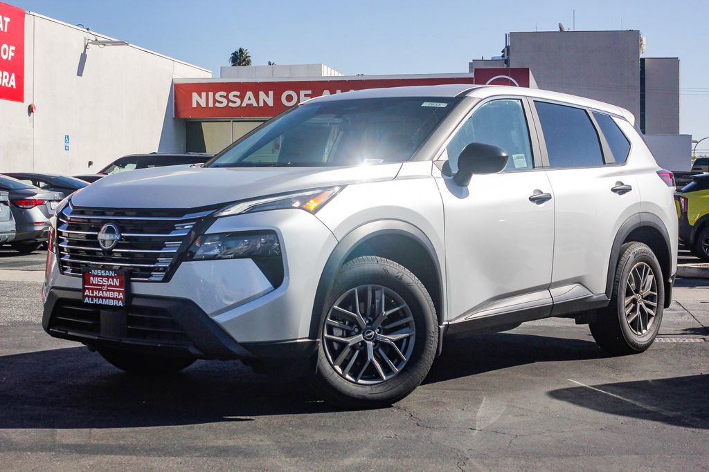 New 2025 Nissan Rogue S image 2