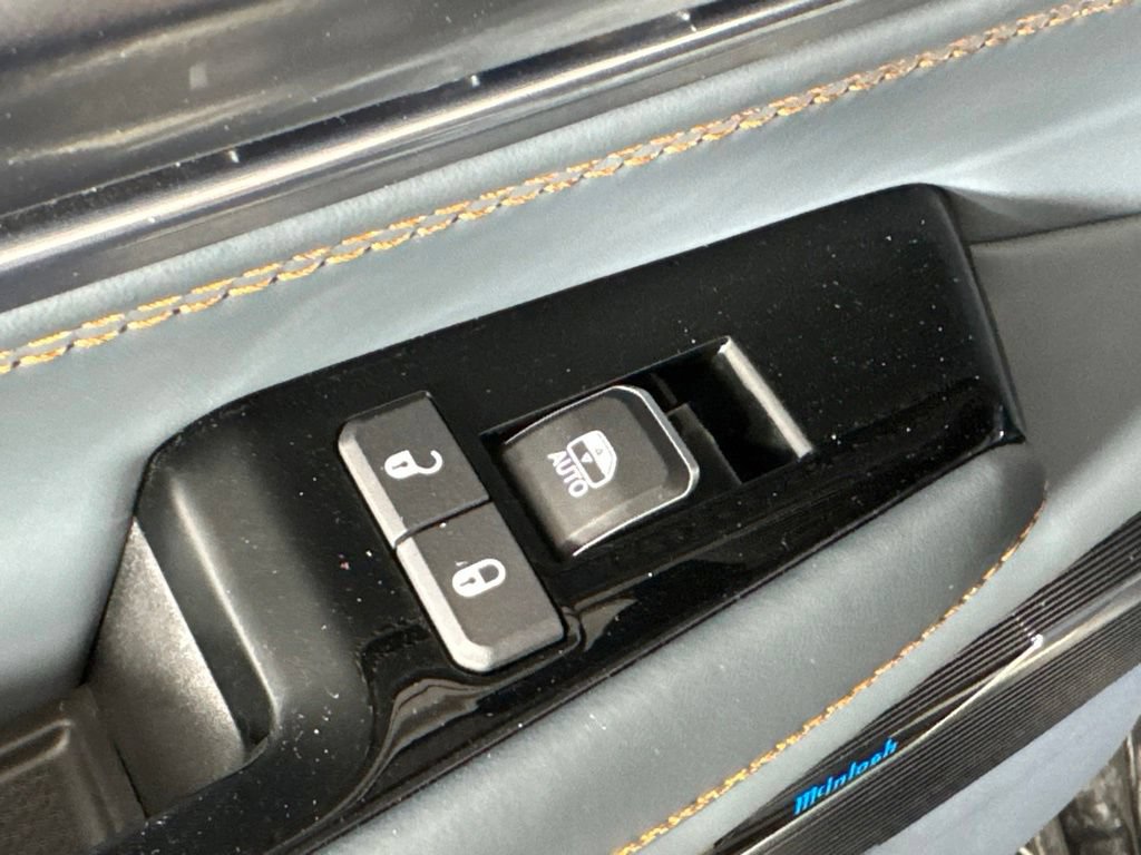 Certified 2024 Jeep Grand Wagoneer Series III w/ Rear Seat Video Group 1 AWD/4WD image 35