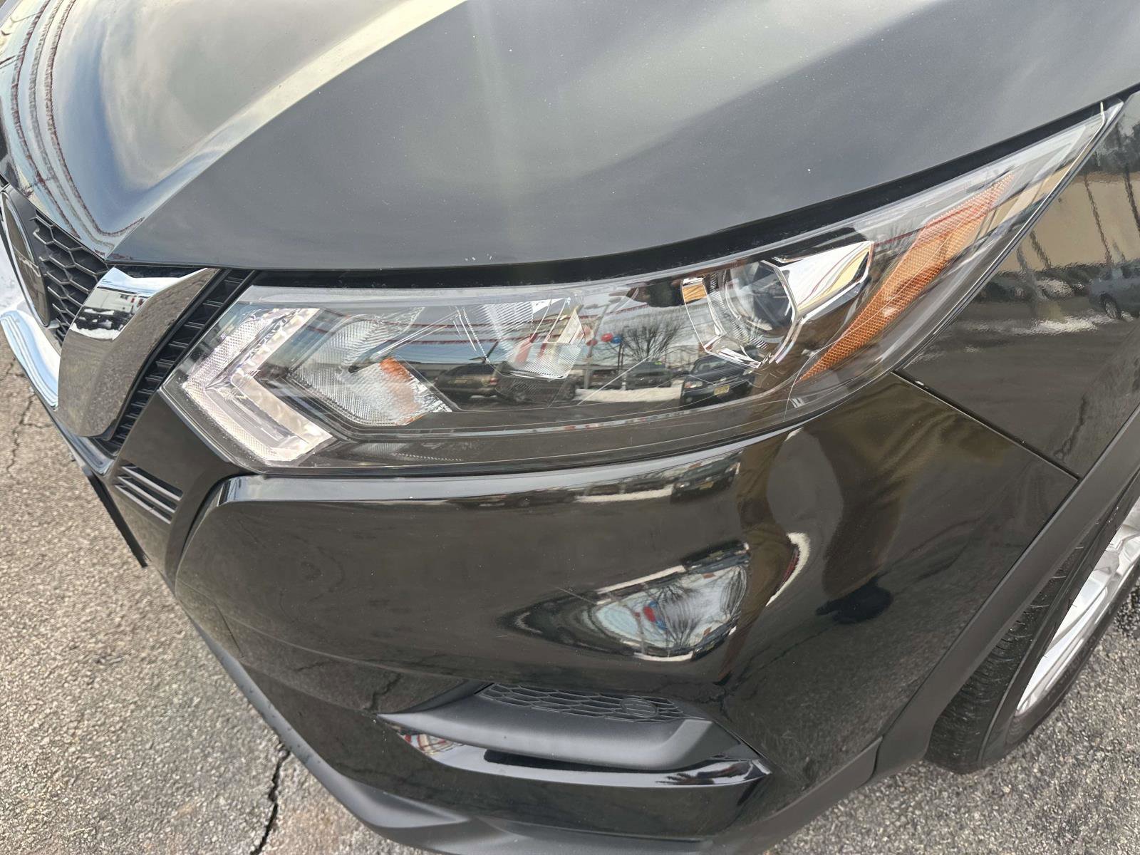 Used 2022 Nissan Rogue Sport SV image 8