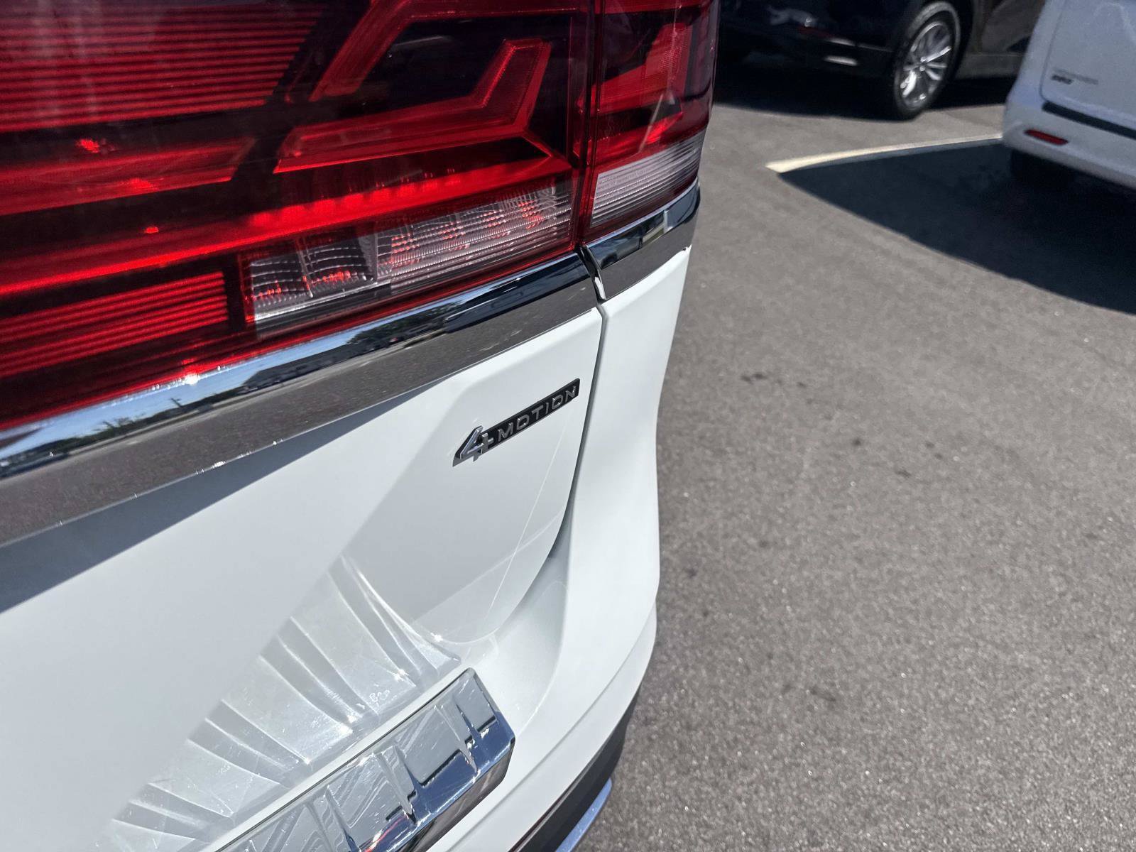 Certified 2024 Volkswagen Atlas SE AWD/4WD image 6